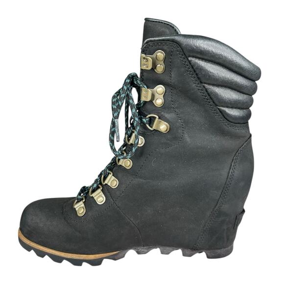 Sorel Women’s Conquest Black Leather Wedge Bootie Size US 7.5 - Picture 2 of 10